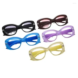 Lunettes de soleil 2024 Coolsir Retro Fashion Trend Ovale Small Frame Personality Women's Sending Sense Sweet S Sunglas