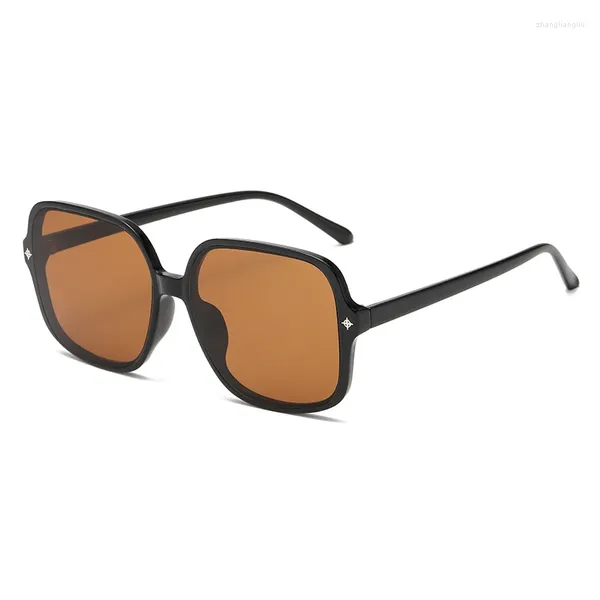 Lunettes de soleil 2024 mode anti uv Street Po mâle grand cadre carré design minimaliste verres de soleil femelle