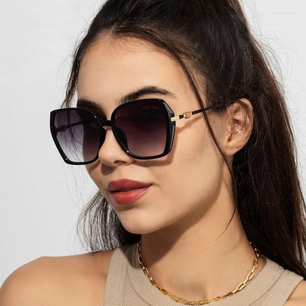 Gafas de sol 2024 moda Vintage cuadrado mujeres Retro gafas de sol grandes hombres gafas clásicas UV400 gafas Unisex sombras Oculos