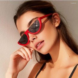 Gafas de sol 2024, gafas de sol delgadas de media luna para mujer, diseñador de marca, Retro, Vintage, lentes rosas, montura de ojo de gato, gafas de sol para niñas