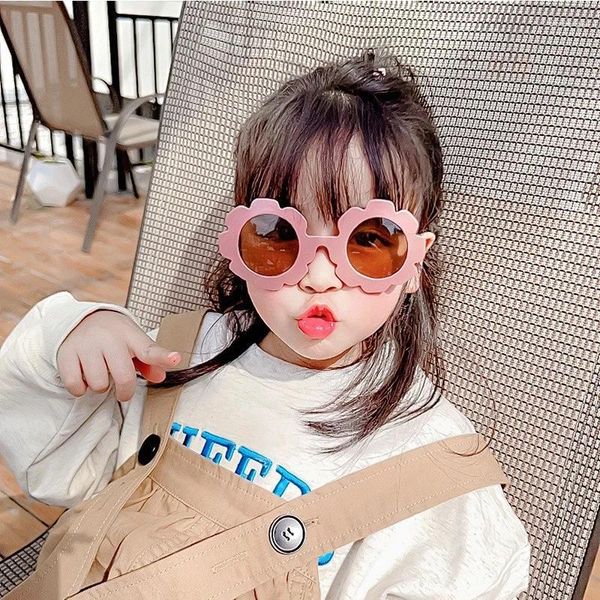 Lunettes de soleil d'été coréennes à monture florale pour filles et garçons, résistantes aux ultraviolets, UV400, jolies lunettes, 2024