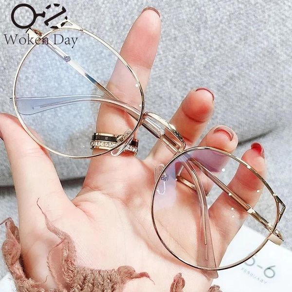 Lunettes de soleil 2024 Verres myopes Femmes Migne Cat Oreille Myopie Étudiant Compostigles Porgles Anti Blue Light Alloy Metal Frame Eyeglasses