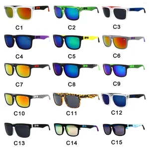 Gafas de sol 20pcsVintage Classic Hombres Mujeres Pesca al aire libre Surfing Equitación Deportes Gafas Playa Color