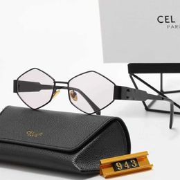 Lunettes de soleil 943 CEIL 2024 Nouveau magasin Hot Sell Selling Women's Designer UV400 Sunnies Parent Child Leisure Outdoor Beach Shades Aaaaa 340