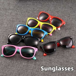 Zonnebrillen jongens en meisjes zonnebrillen vierkante frame kinderglazen bril oude buiten UV400 Beschermende zonnebrillen H240508