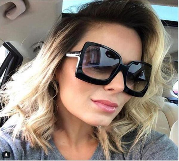 Lunettes de soleil Brand Designer surdimensionné Lady Big Frame Black Square Shades Vintage Sun Glasses For Women Summer UV400 1180105