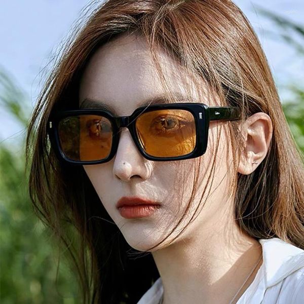 Gafas de sol Diseñador de la marca Personalidad Gafas de sol Moda femenina Vintage Remache Cuadrado Mujer Naranja Retro Polígono Colores del caramelo