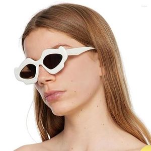 Zonnebril Snoep Kleur Onregelmatige Lip Cat Eye Voor Vrouwen Bloemvorm Zonnebril