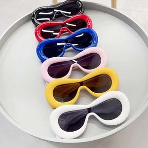 Lunettes de soleil Candy Colors Round Femme Marque Designer Miroir Lunettes de soleil Femme Mode Personnalité One-Pieces