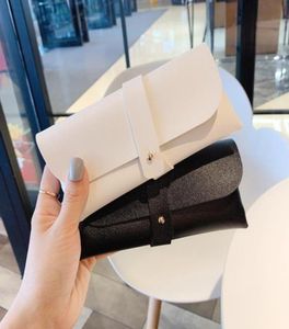 Zonnebrillenkokers Tassen Zwart en Wit Leer Eenvoudig Brillenetui Zachte clutch Opbergtas Draagbaar Klein Fresh3812572