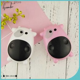 Études de lunettes de soleil Lymouko New Style Cartoon Mignon Little Cow Portable avec Mirror Contact Lens Case for Women Gift Hort Contact Lenses Box Y240416