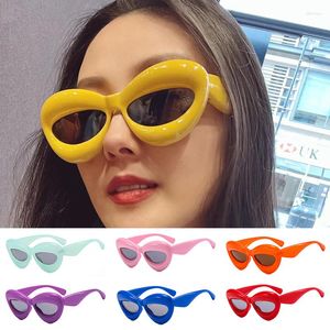 Lunettes de soleil œil de chat femmes mode épais gonflé cadre nuances design de marque à la mode mignon en forme de lèvre lunettes de soleil UV400