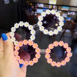 Gafas de sol infantiles gafas de sol pequeñas flor de la moda gafas de sol de la margarita de las niñas