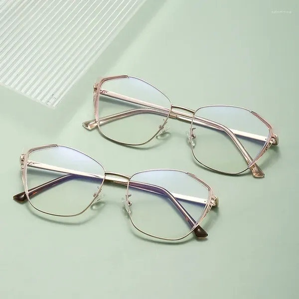 Lunettes de soleil à monture de jambe de printemps transfrontalière pour femme, miroir à lumière plate, peut être assorti à la myopie, lunettes Anti-bleu simples