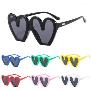 Lunettes de soleil mignon Halloween Costume accessoires drôle Cool en forme de coeur plage lunettes de soleil coeur pour les femmes nuances