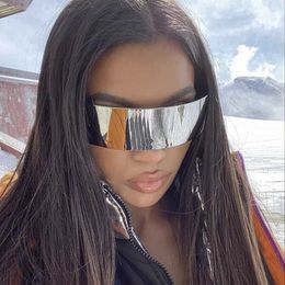 Zonnebrillen Cyberpunk Goggles Futuristische feestglazen één stuk wrap rond zilveren spiegel zonnebrillen vrouwen Men Sunnies tinten zonnebril 240423