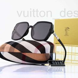 Occhiali da sole Designer Brand 22 New b Family Letter Polarizzati Frameless Moda uomo e donna Square 5C8W