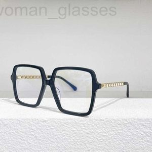 La popularité en ligne de la créatrice de lunettes de soleil Grand-mère Xiang: les mêmes lunettes simples polyvalentes pour femmes à grande monture japonaise et coréenne ins ch5488 NHUN