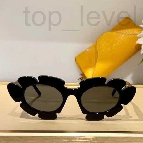 El nuevo estilo floral del diseñador de gafas de sol Luo Yijia tiene alta costura y se ve hermoso en fotos 3QC1