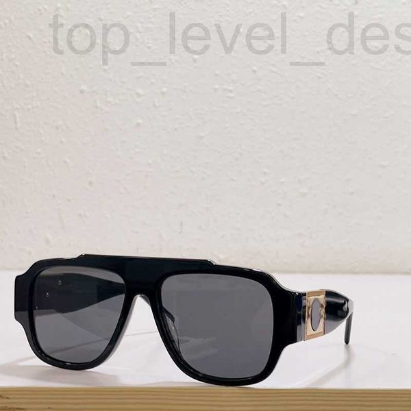 Lunettes de soleil Designer Hommes et femmes Lunettes de soleil protectrices luxe élégant Tous les nouveaux verres en plein air en plein essor aux UV élégants avec des cadres