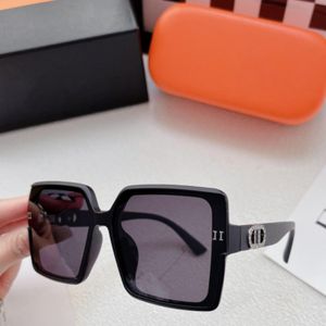 Lunettes de soleil Designer Hommes Femmes Lunettes de soleil PC Plein cadre Lunette Gradient Couleur Mode 7 couleurs Lettres de luxe Boîte orange Lunette de Soleil