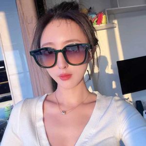 Designer de lunettes de soleil Nouvelle personnalité de célébrité en ligne Lunettes de soleil ins japonaises et coréennes femmes mode polyvalente BQ3V