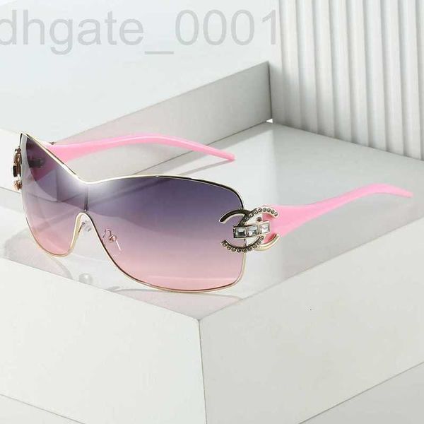 Designer de lunettes de soleil Nouveau style métal incrusté de diamants Y2K Spicy Girls 'petit spectacle de parfum léger lunettes de soleil de luxe ins net tendance rouge LVXB