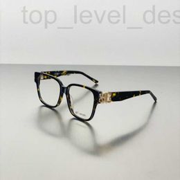 Lunettes de soleil du créateur Paris Home 2024, nouvelles lunettes unies, monture surdimensionnée avec trois couleurs disponibles pour les verres plats de style minimaliste VHA4