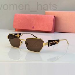 Lunettes de soleil lunettes de soleil design femmes mui lunettes de luxe designers nouveau produit sophistication moderne tendance sexy nuances de bonne qualité lunettes à petite monture U01P