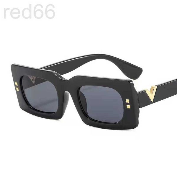 Gafas de sol diseñador para mujer hombre diseñador V moda para hombre Adumbral cuatro estaciones accesorios clásicos 6 colores UV 400 PC alta calidad R9Y5