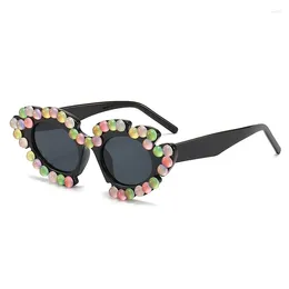 Lunettes de soleil Europe et États-Unis Lunettes de modélisation multicolores Croix drôle Fleurs mignonnes Petites marguerites Perle faite à la main