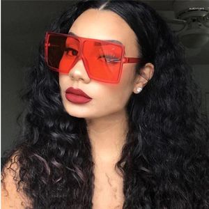 Zonnebril Europese Amerikaanse stijl zonnebril Damesmode Vierkante vorm Heren Outdoor Anti-glare Mannelijke Vrouwelijke Brillen