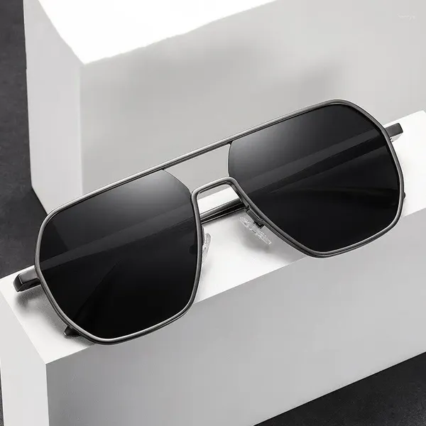 Gafas de sol Moda Aluminio Pocromático Hombres Mujeres Polarizadas Gafas de sol Camaleón Antideslumbrante Conducción