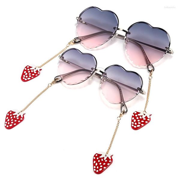 Lunettes de soleil mode sans cadre Parent-enfant mère enfants bébé fille lunettes de soleil UV lunettes lunettes fraise pendentif