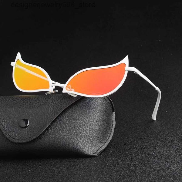 Sonnenbrille Mode Rahmen One Piece Donquixote Doflamingo Cat Eye für Männer Frauen Vintage Lustige Cosplay Legierung Sonnenbrille Unisex Brillen Q231219