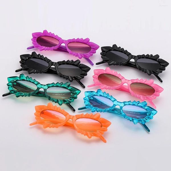 Lunettes de soleil œil de chat irrégulières pour femmes, nuances uniques en forme de fleur, UV400 personnalisées unisexes dégradées Y2K