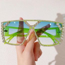 Zonnebril Mode Oversized vierkante diamant voor vrouwen Trendy Rhinestone Men Sun Glazen Lady Luxury Brand Eyewear UV400