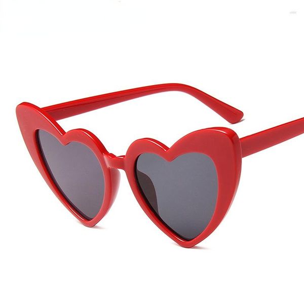 Lunettes de soleil Fashion Red Glasses Heart Watch The Lights Change To Shape At Night Diffraction