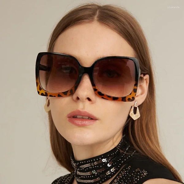 Lunettes de soleil mode carré femme léopard surdimensionné lunettes de soleil rétro vintage grand cadre lunettes femme
