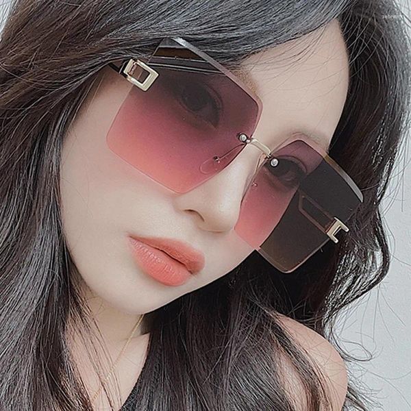 Gafas de sol estilo de moda mujeres metal ahueca hacia fuera la pierna sin borde corte borde mujer antirreflectante gafas de sol femeninas