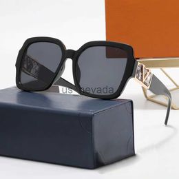 Sonnenbrille Mode Sonnenbrillen Sommer Strand Brille Vollrahmen Brief Design Herren Frauen 5 Farbe Gute Qualität J0603