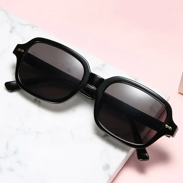 Lunettes De soleil carrées polyvalentes pour femmes, tendance, Vintage, miroir noir, dégradé, UV400