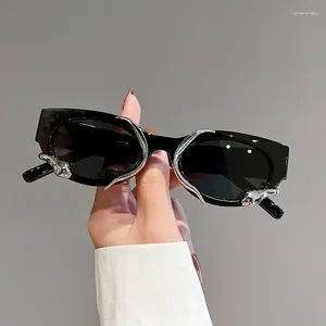 Sunglasses Fashion Vintage Cat Eye Snake Women For Men Designer Punk Sun Glasses Trending Sexy Ladies Shades UV400