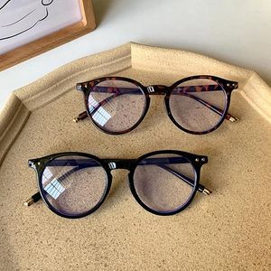 Lunettes de soleil à la mode lunettes cadre pour femmes Vintage bleu lumière ordinateur hommes Spectacle rond optique lunettes