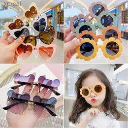 Zonnebrillen modieus hart frame kindergrens zonnebrillen schattige meisjes jongens kinderen zonnebrillen uv375 Beschermende kleine glazen baby de sol gafas wx