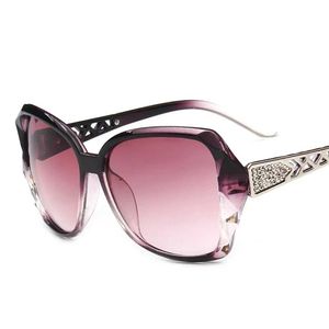 Lunettes de soleil à la mode de grandes lunettes de soleil violettes pour femmes Luxury Brand Square Sunglasses For Women Mirror Shadow For Women J240508