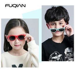 Lunettes de soleil Fashoin Childrens polarisés pour les garçons et les filles Vintage Silicone Fashion Safety Tr90 Baby Glasses UV400 D240514
