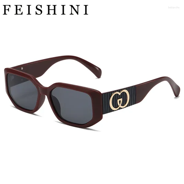 Lunettes de soleil FEISHINI Square Femmes Logo Rivet Décoration Rouge Vintage SunGlass Points Sunnies Femme Lunettes Lunettes