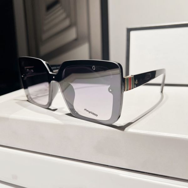 Lunettes de soleil pour hommes et femmes été nouveau style anti-ultraviolet rétro plaque carrée plein cadre luxe designer lunettes de mode boîte aléatoire 2024