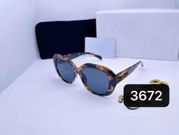 Mode Luxe designer zonnebril voor dames heren bril dezelfde Pilot-zonnebril als Lisa Triomphe strandstraatfoto kleine zonnebril metalen volledig frame met doos3672